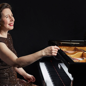 Angela Hewitt