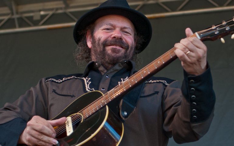 Colin Linden
